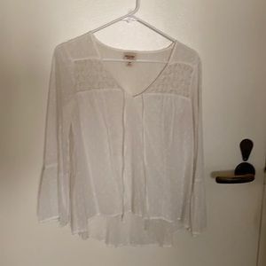 White light-weight blouse